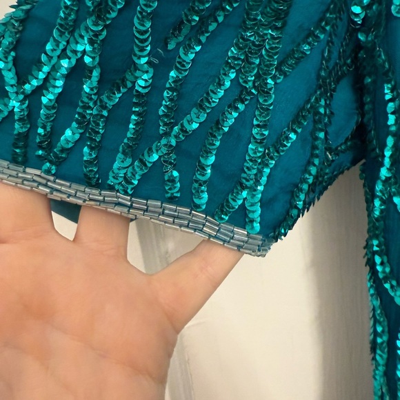 Vintage Puff Sleeve V-Neck Mini Dress with Sequins - Picture 6 of 10